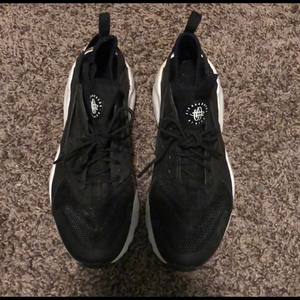 Black Youth Nike Huarache
